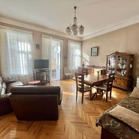Apartment Down Town Group Tbilisi Exterior photo