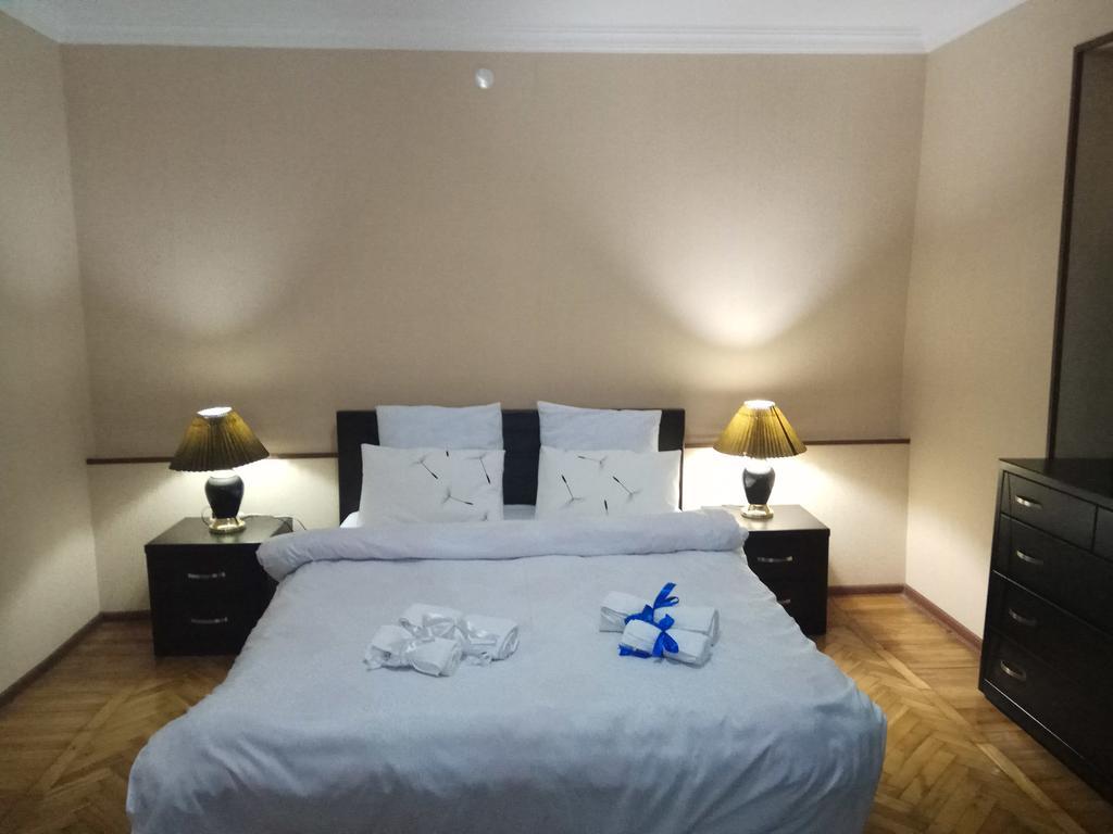 Apartment Down Town Group Tbilisi Exterior photo